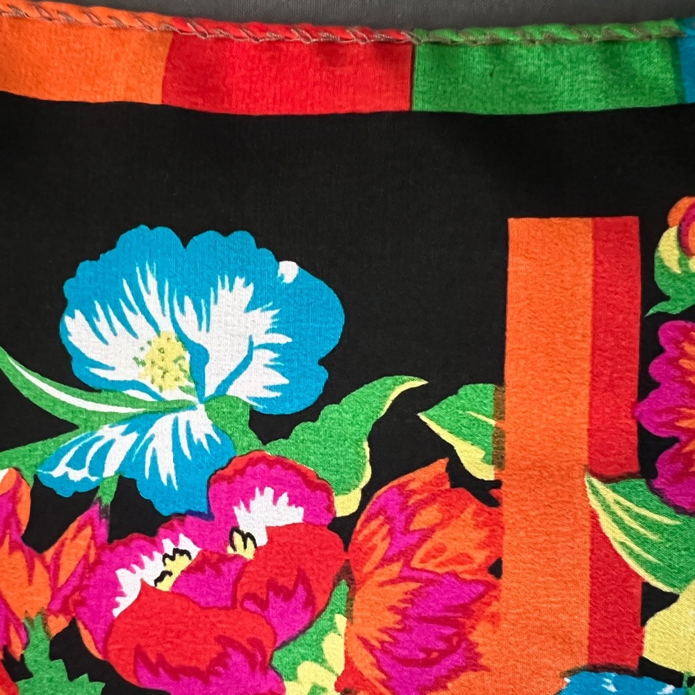 XL Silk Scarf, Made in Italy by Saldarini, Saks Fifth Avenue - Picture 5 of 8